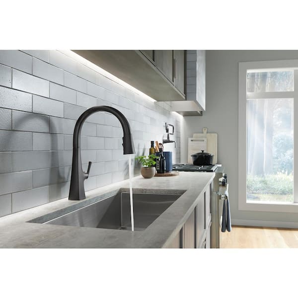 Graze Single-Handle Pull-Down Sprayer Kitchen Faucet with 3-Function Sprayhead in Matte Black
