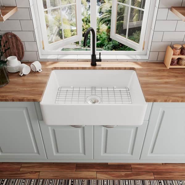 DeerValley Feast White Ceramic 33 in. L Rectangular Single Bowl Farmhouse Apron Kitchen Sink with Grid and Strainer