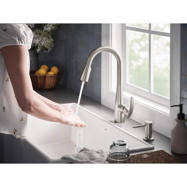 Reyes Single-Handle Pull-Down Sprayer Kitchen Faucet with Reflex and Power Clean in Spot Resist Stainless