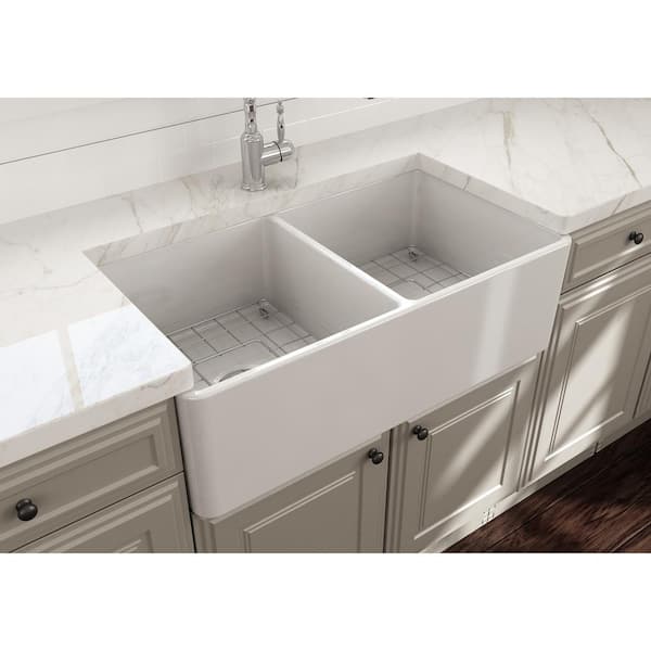 Classico Farmhouse Apron Front Fireclay 33 in. Double Bowl Kitchen Sink with Bottom Grid and Strainer in White
