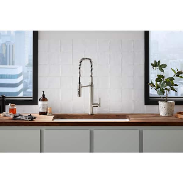 Purist Single-Handle Semiprofessional Kitchen Sink Faucet in Vibrant Stainless