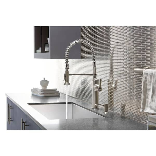 Sous Pro-Style Single-Handle Pull-Down Sprayer Kitchen Faucet in Vibrant Stainless