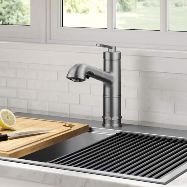 Allyn Pull-Out Single Handle Kitchen Faucet in Spot-Free Stainless Steel