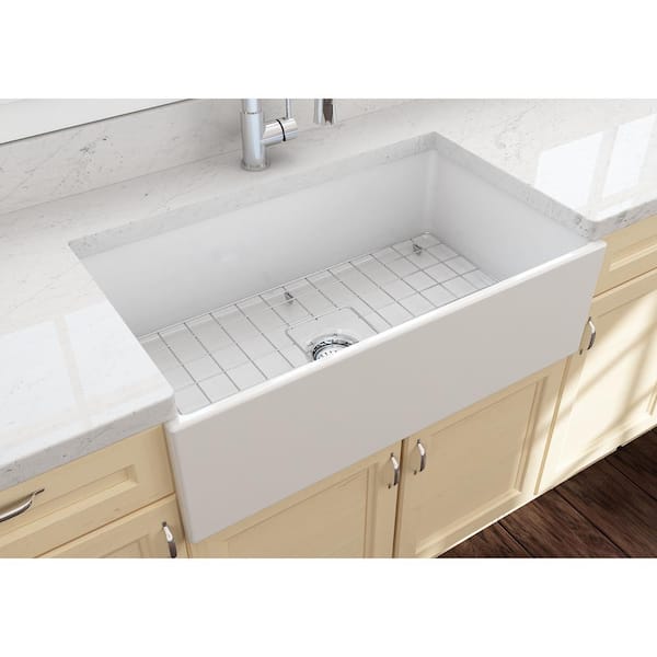 Contempo Farmhouse Apron Front Fireclay 33 in. Single Bowl Kitchen Sink with Bottom Grid and Strainer in White