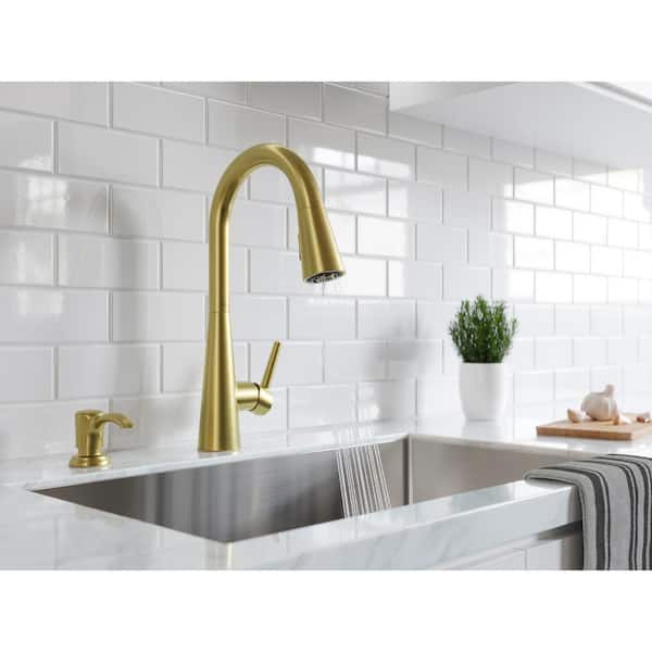 Barullli Single Handle Pull Down Sprayer Kitchen Faucet with Deckplate Included and Soap Dispenser in Brushed Gold