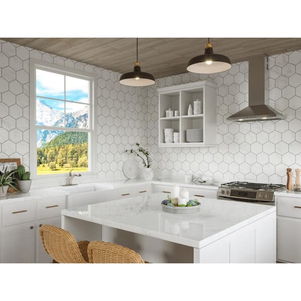 Wray Single-Handle Pull-Out Sprayer Kitchen Faucet in Spot Defense Stainless Steel