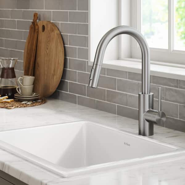 Oletto Pull-Down Single Handle Kitchen Faucet in Spot Free Stainless Steel