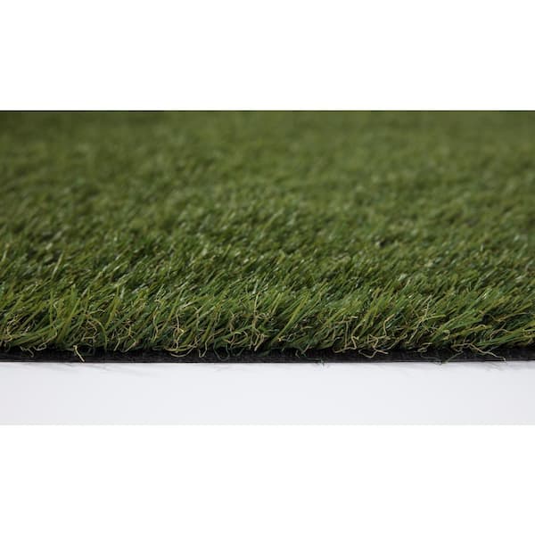 Soft Fescue 6 ft. x 8 ft. Green Artificial Grass Rug