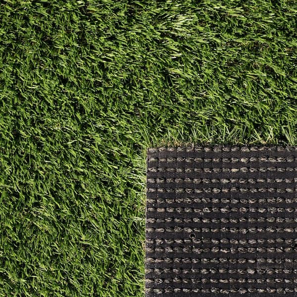 Emerald Green Precut Turf 7.5 ft. x 10 ft. Artificial Grass Rug