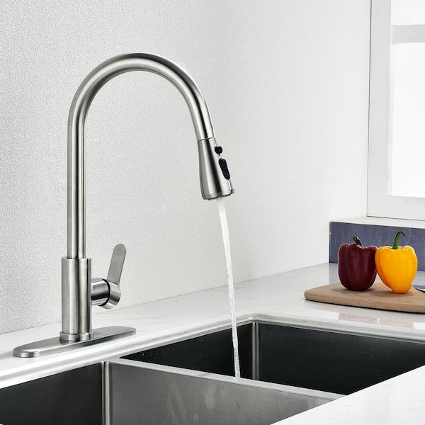 Modern Single-Handle Pull-Down Sprayer Kitchen Faucet with 3 Spray Mode in Stainless Steel
