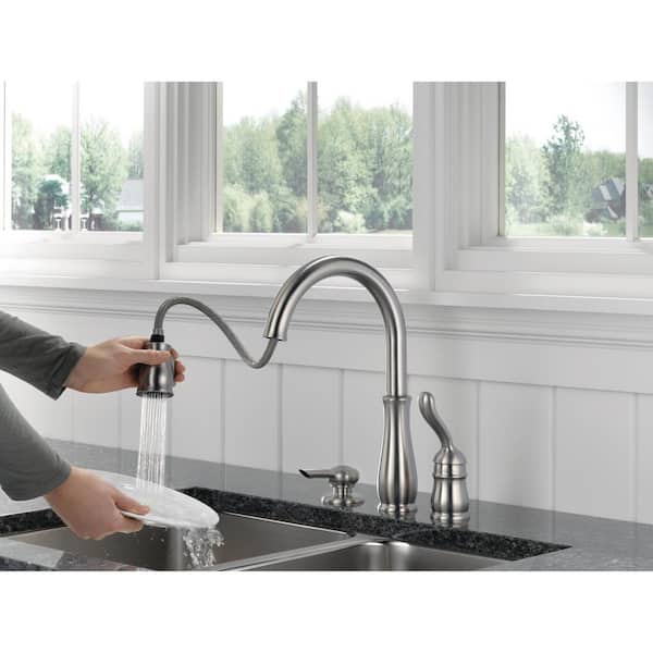 Leland Single-Handle Pull-Down Sprayer Kitchen Faucet with Soap Dispenser and MagnaTite Docking in Stainless
