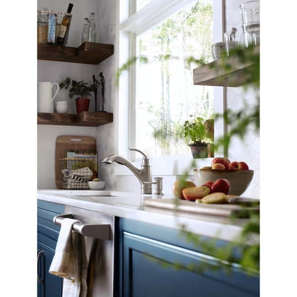 Marietta Single-Handle Pull-Out Sprayer Kitchen Faucet in Spot Resist Stainless