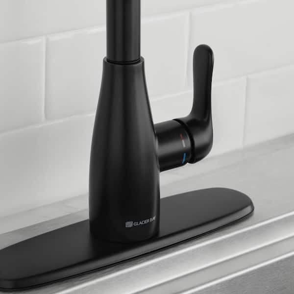 McKenna Single-Handle Pull-Down Sprayer Kitchen Faucet in Matte Black with TurboSpray and FastMount
