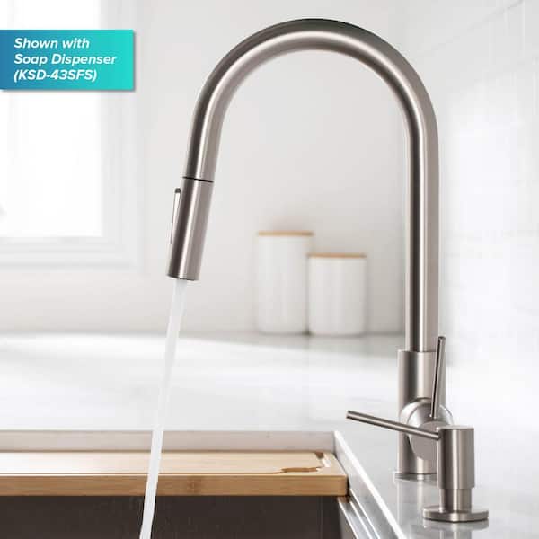 Oletto Single Handle Pull Down Sprayer Kitchen Faucet in Matte Black