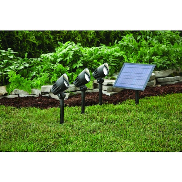 75-150 Lumen Black LED High-Low 3-Head Outdoor Solar Metal Spotlight