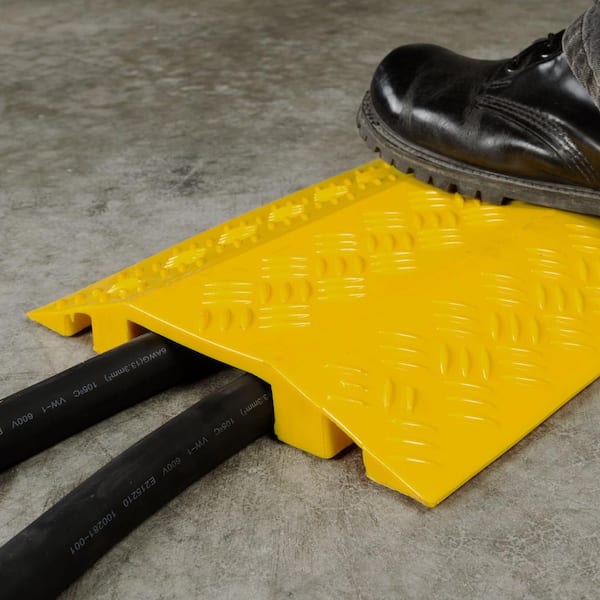 Extra-Wide Drop-Over Cable Protector Ramp for 1 in. Dia Cables