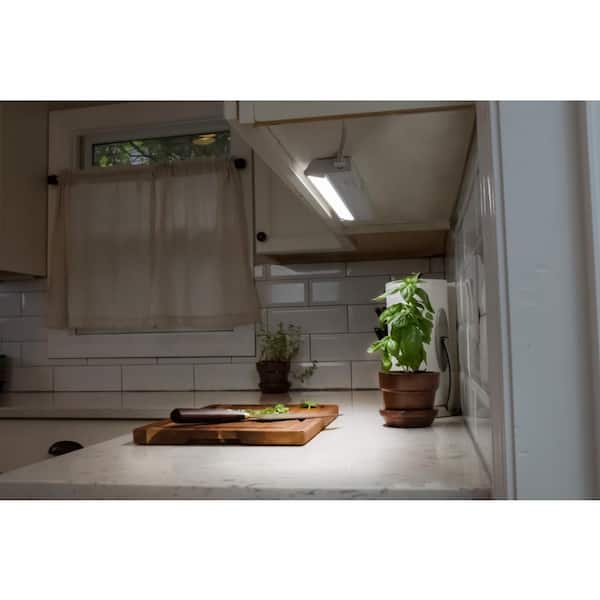 18 in. LED White Pro Pivot WiFi Under Cabinet Light