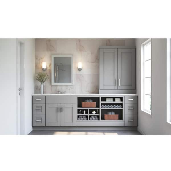 Shaker 91.5 in. W x 2.5 in. H Crown Molding in Dove Gray