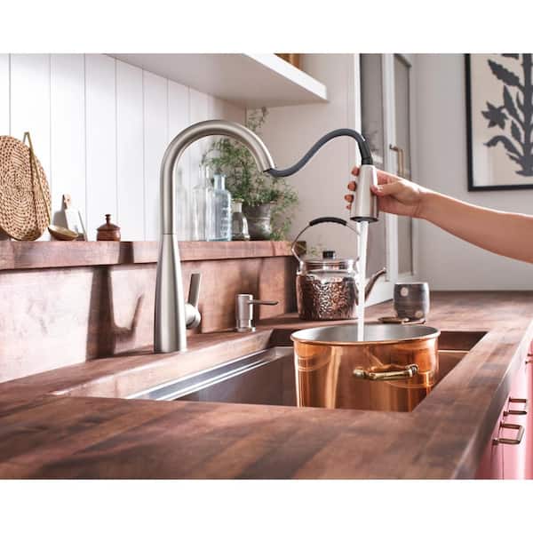 Haelyn Single-Handle Pull-Down Sprayer Kitchen Faucet with Reflex and Power Clean in Spot Resist Stainless