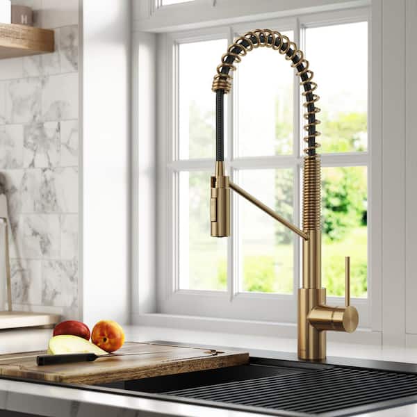 Oletto Commercial Style Single Handle Pull Down Kitchen Faucet in Brushed Brass