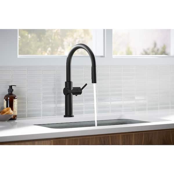 Crue Single-Handle Pull-Down Sprayer Kitchen Faucet in Matte Black