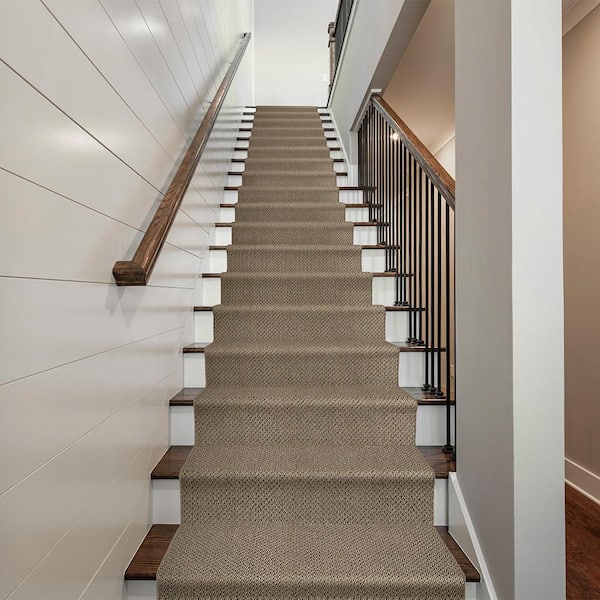 Lightbourne - Milk Chocolate - Brown 39.3 oz. Nylon Loop Installed Carpet