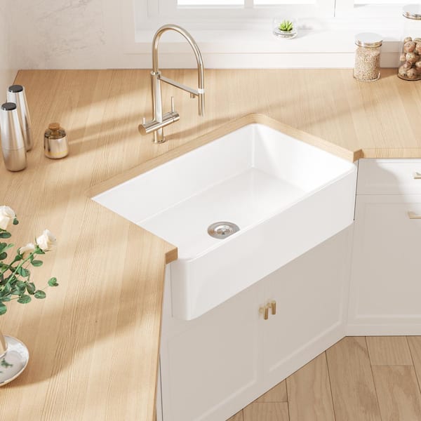 Denbigh Crisp White Fireclay 33 in. Single Bowl Farmhouse Apron Kitchen Sink with Bottom Grid and Basket Strainer