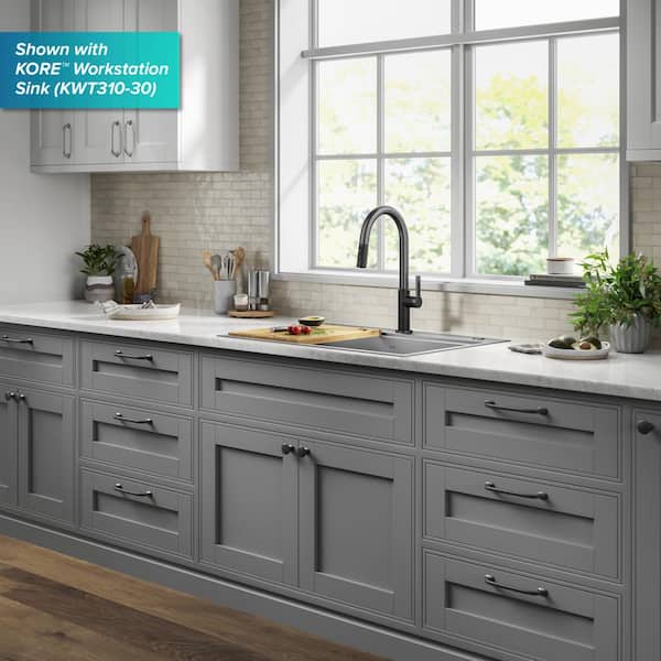 Oletto Single Handle Pull-Down Kitchen Faucet in Matte Black/Spot Free Black Stainless Steel