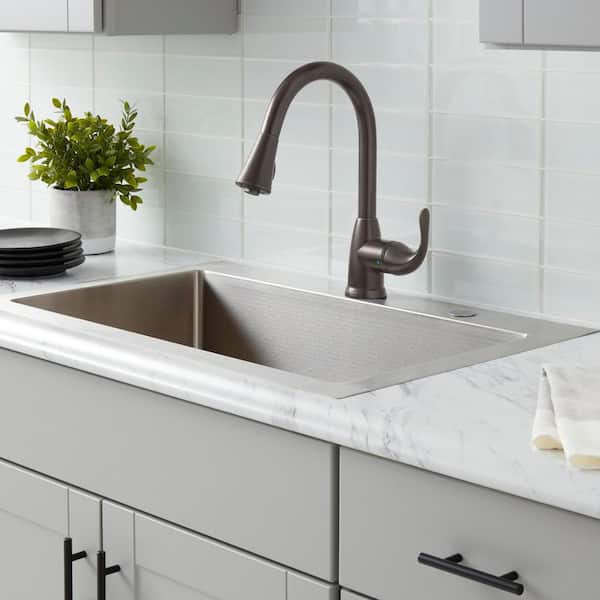 Market Single-Handle Pull-Down Kitchen Faucet with TurboSpray and FastMount in Bronze