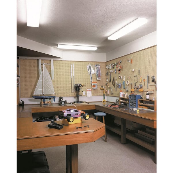 SB 2 32 120 GESB 4 ft. Wraparound Fluorescent White Ceiling Fixture