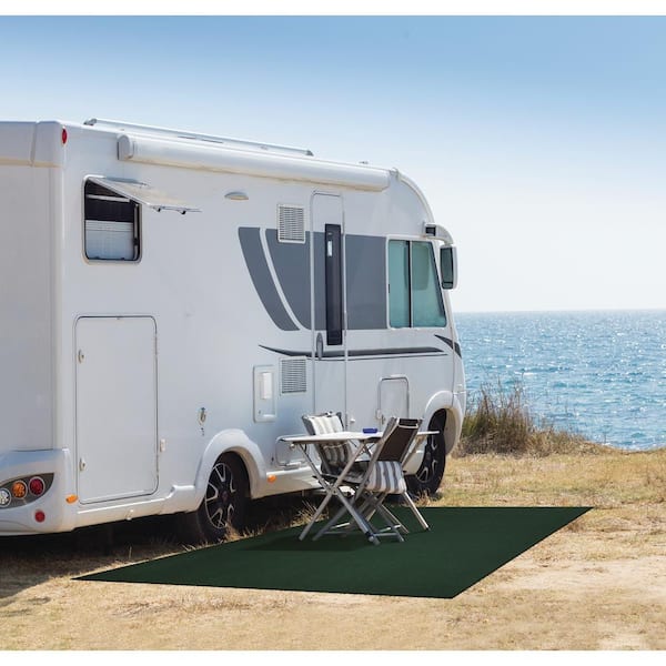 Grizzly Grass 6 ft. x 8 ft. Green Artificial Grass Rug