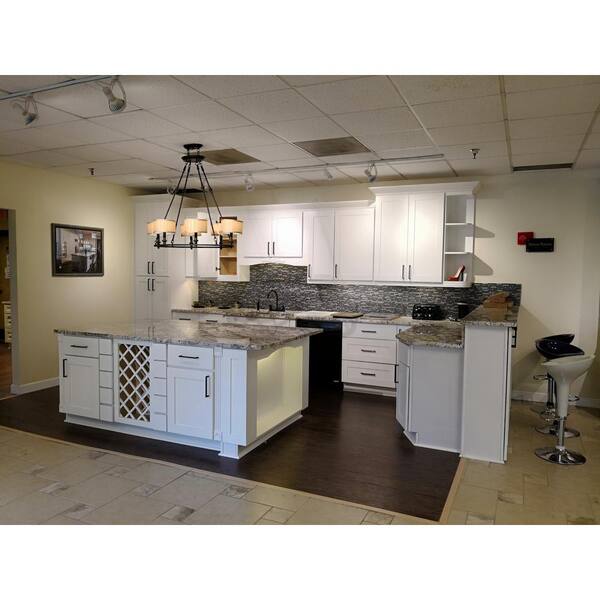 Lancaster White Plywood Shaker Stock Assembled Base Kitchen Cabinet 36 in. W x 34.5 in. H x 24 in. D