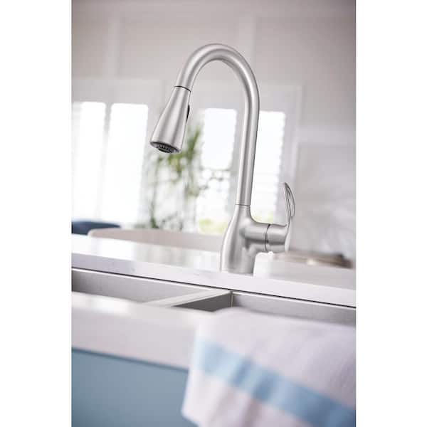 Kleo Single-Handle Pull-Down Sprayer Kitchen Faucet with Reflex and Power Clean in Spot Resist Stainless