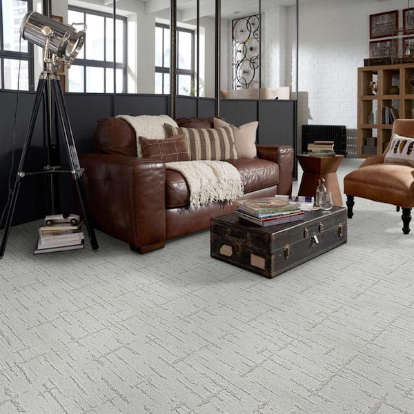 Berlin - Glacier Ice - Gray 42.1 oz. Nylon Pattern Installed Carpet
