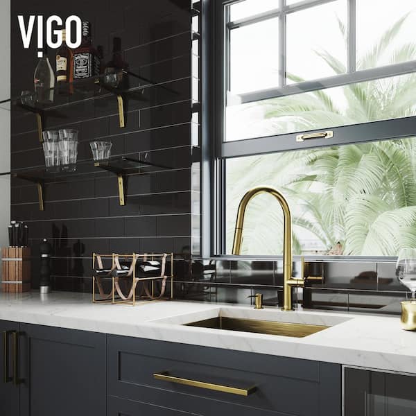 Greenwich Single Handle Pull-Down Sprayer Kitchen Faucet Set with Soap Dispenser in Matte Brushed Gold