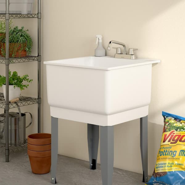 Aragon 4 in. Centerset 2-Handle Laundry Faucet in Chrome