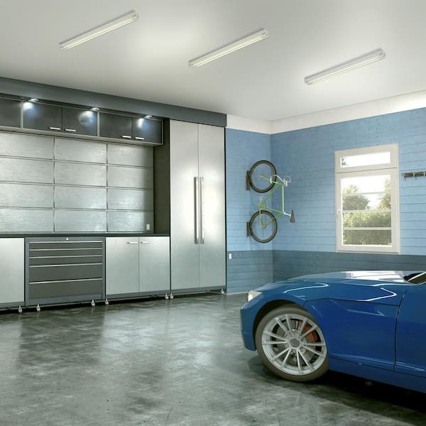 4 ft. T8 LED White Strip Light Fixture, 4000K