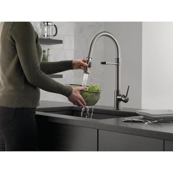 Trinsic Pro Single-Handle Pull-Down Sprayer Kitchen Faucet with Spring Spout in Black Stainless