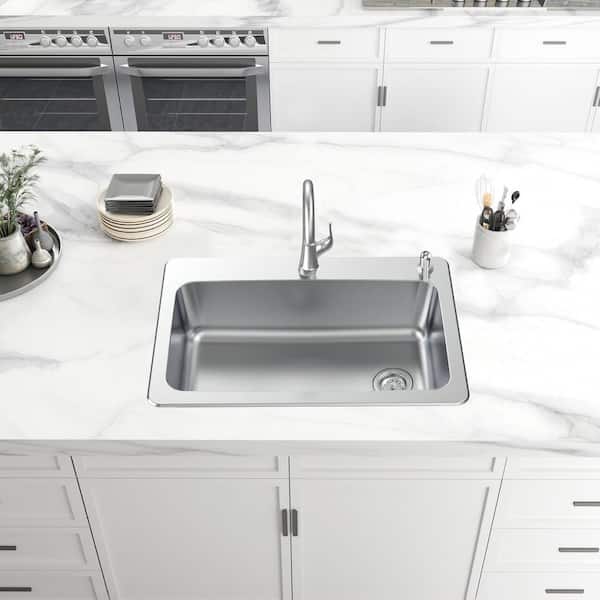 All in-One 33 in. Drop-in/Undermount Single Bowl 18 Gauge Stainless Steel Kitchen Sink with Pull-Down Faucet/Strainer