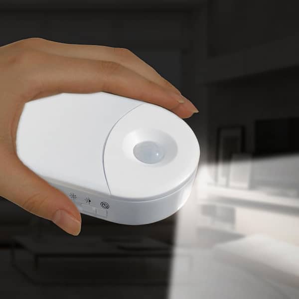 4-In-1 Rechargeable Power Failure LED Night Light (3-Pack)