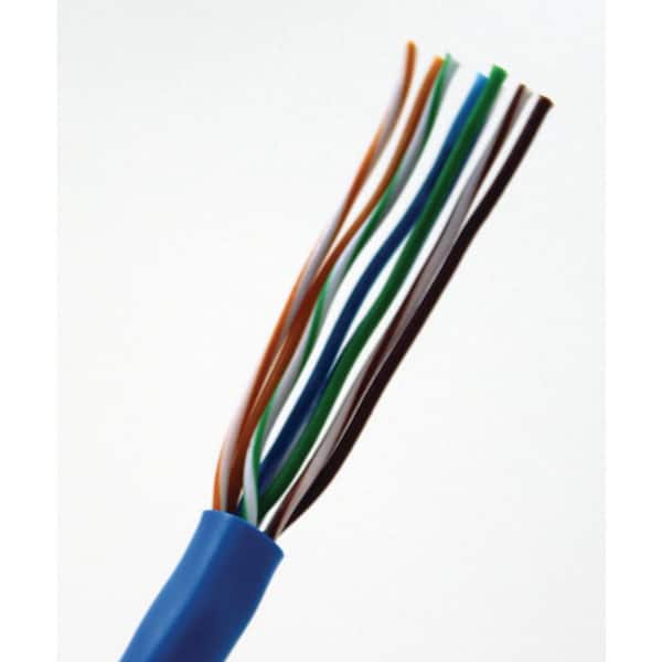 CAT5e Feed-Thru Modular Plugs, 100/Jar