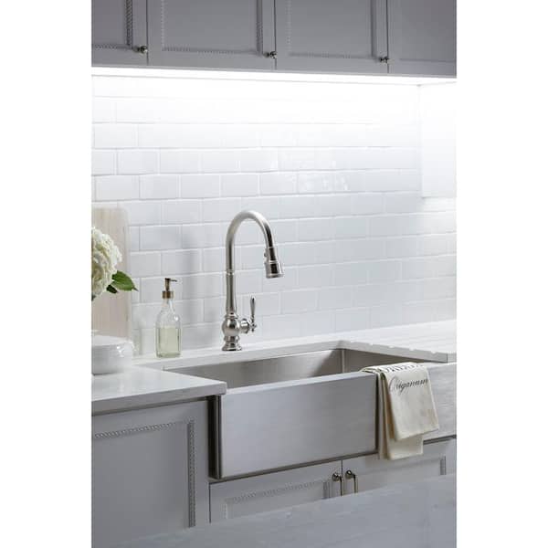 Artifacts Single-Handle Pull-Down Sprayer Kitchen Faucet in Vibrant Stainless