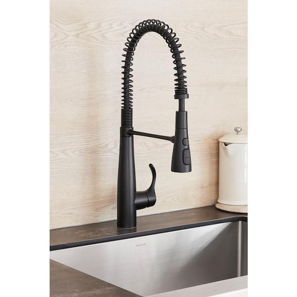 Simplice Single-Handle Pull-Down Sprayer Kitchen Faucet in Matte Black