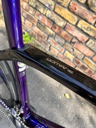 TREK DOMANE SL6 disc with carbon wheels 54 Amazing Endurance Road bike Excellent