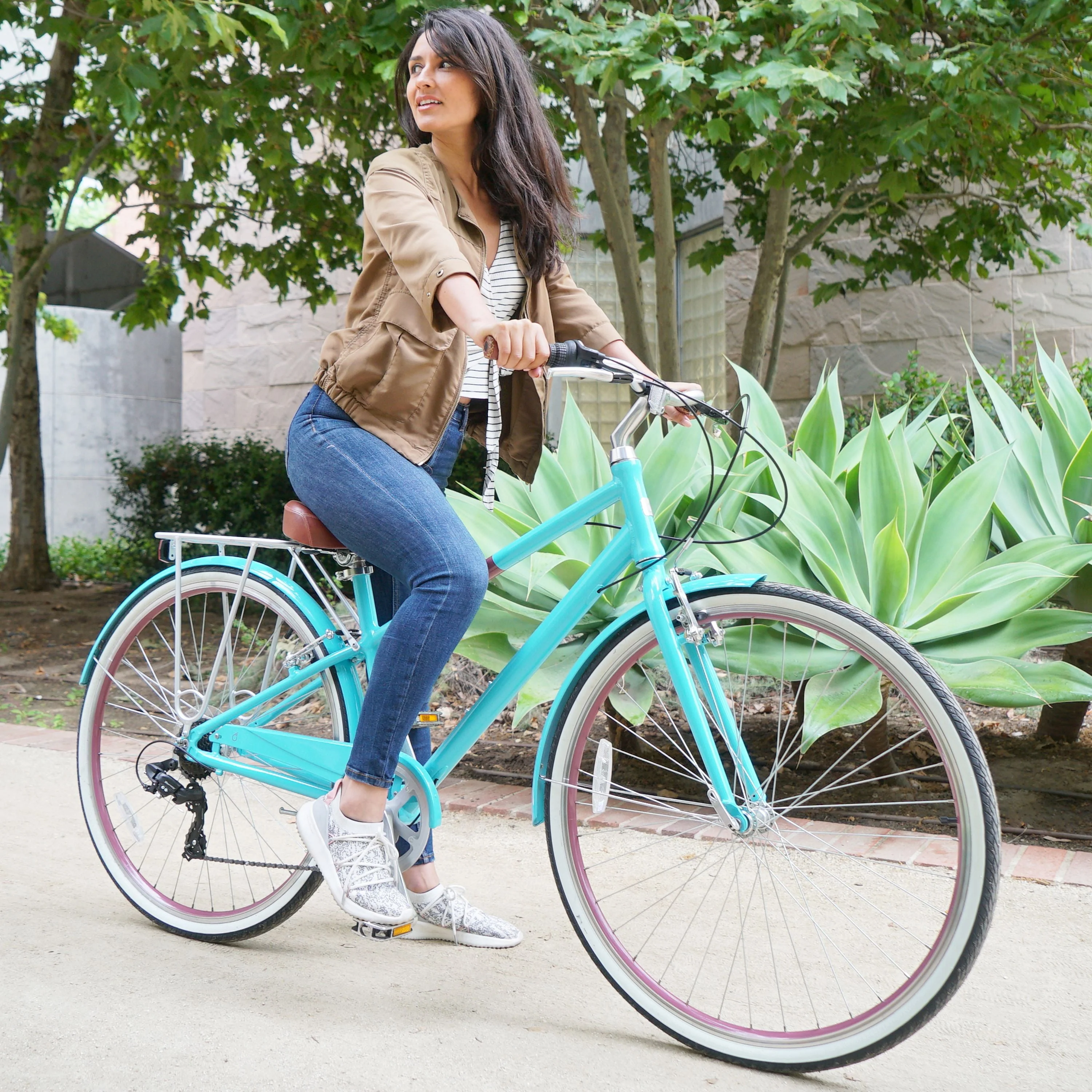 sixthreezero Reach Your Destination Women's 7-Speed Hybrid Bike with Rear Rack, 28 In. Wheels, Teal Blue