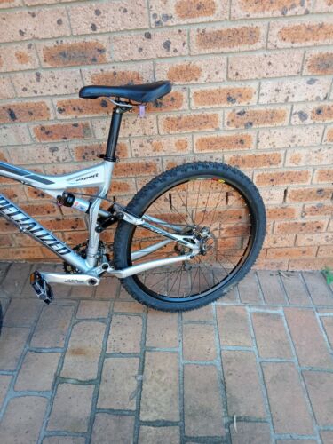 SPECIALIZED & Limited edition stumpjumper (Expert) full suspension; discbrakes..
