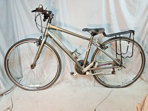 2012 Trek FX 7.2 City Hybrid Bike 17" Medium Shimano V-Brakes Fast USA Shipper!!