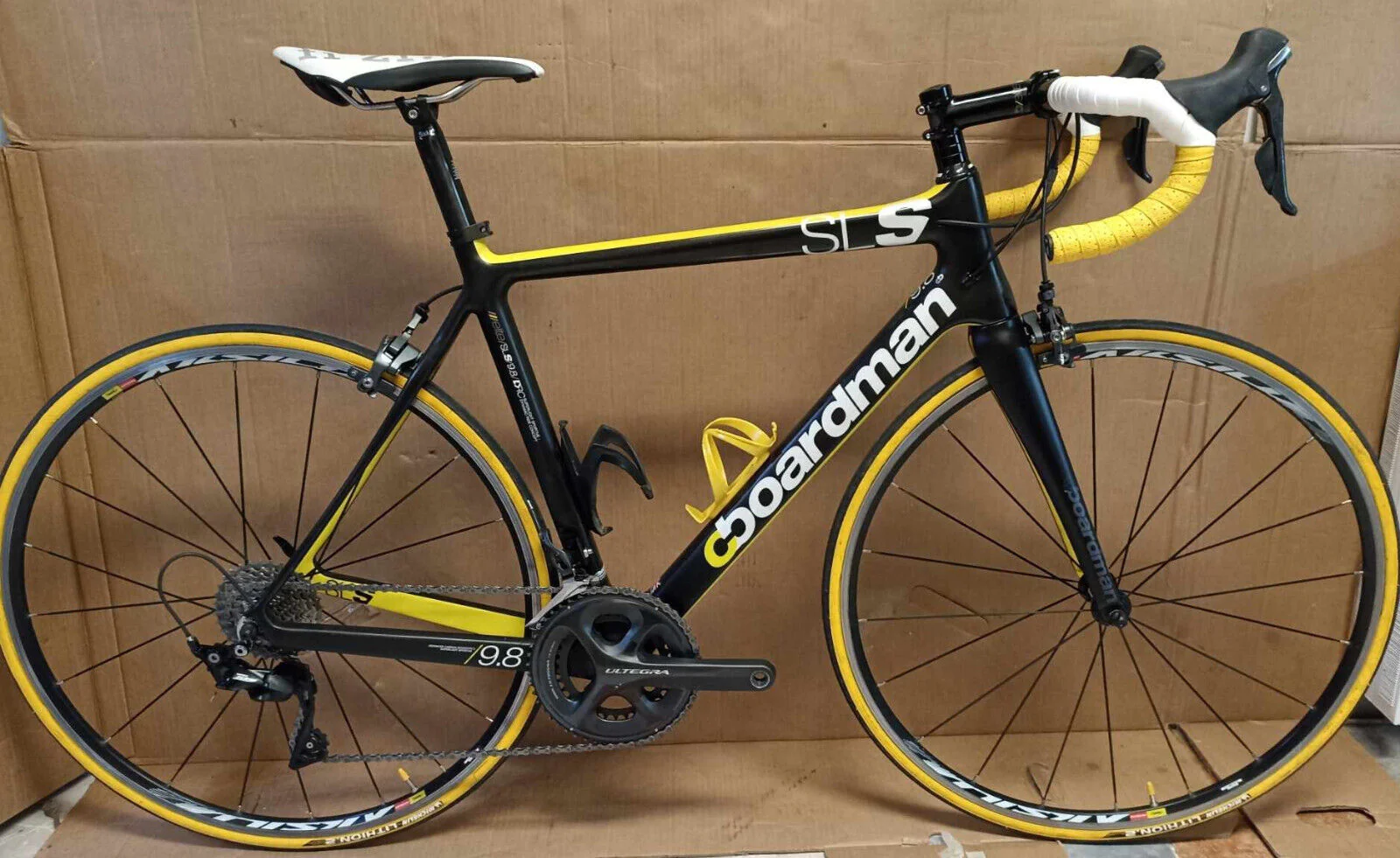 BOARDMAN ELITE 9.2 SLS Ultegra L/M Carbon Road Bike In Excellent Cond. Serviced