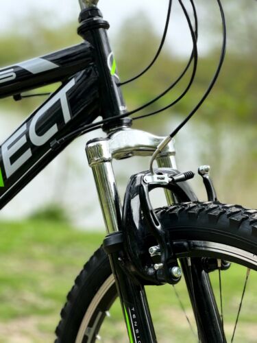 Basis Connect Mountain Bike 26" Wheel MTB Unisex 18 Speed Shimano Bicycle Black