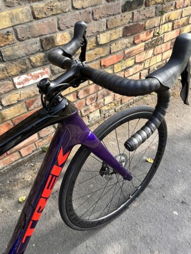 TREK DOMANE SL6 disc with carbon wheels 54 Amazing Endurance Road bike Excellent